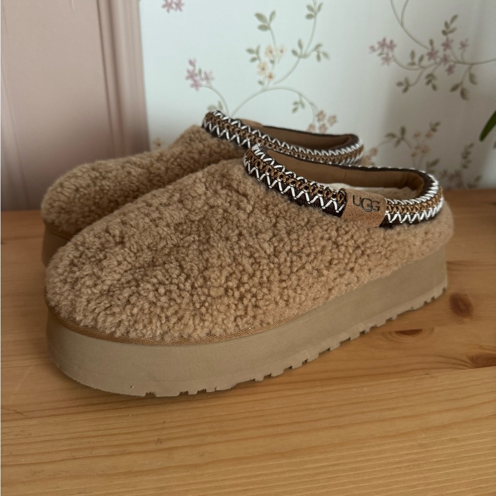 UGG Tazz slipper maxi curly - platform